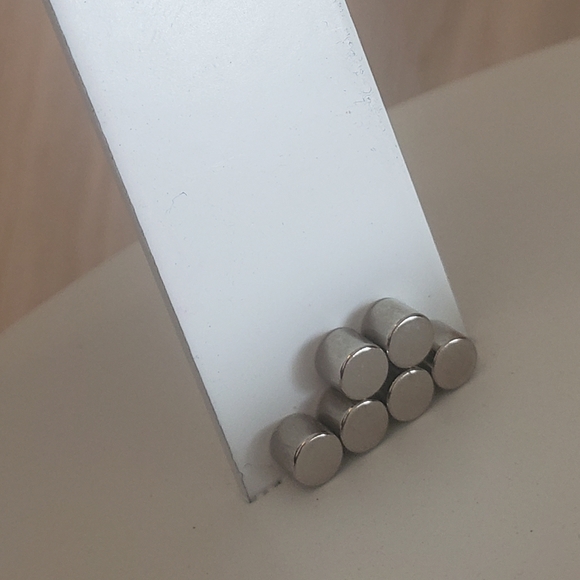 Umbra Laurel Tree Display - Picture 3 of 3